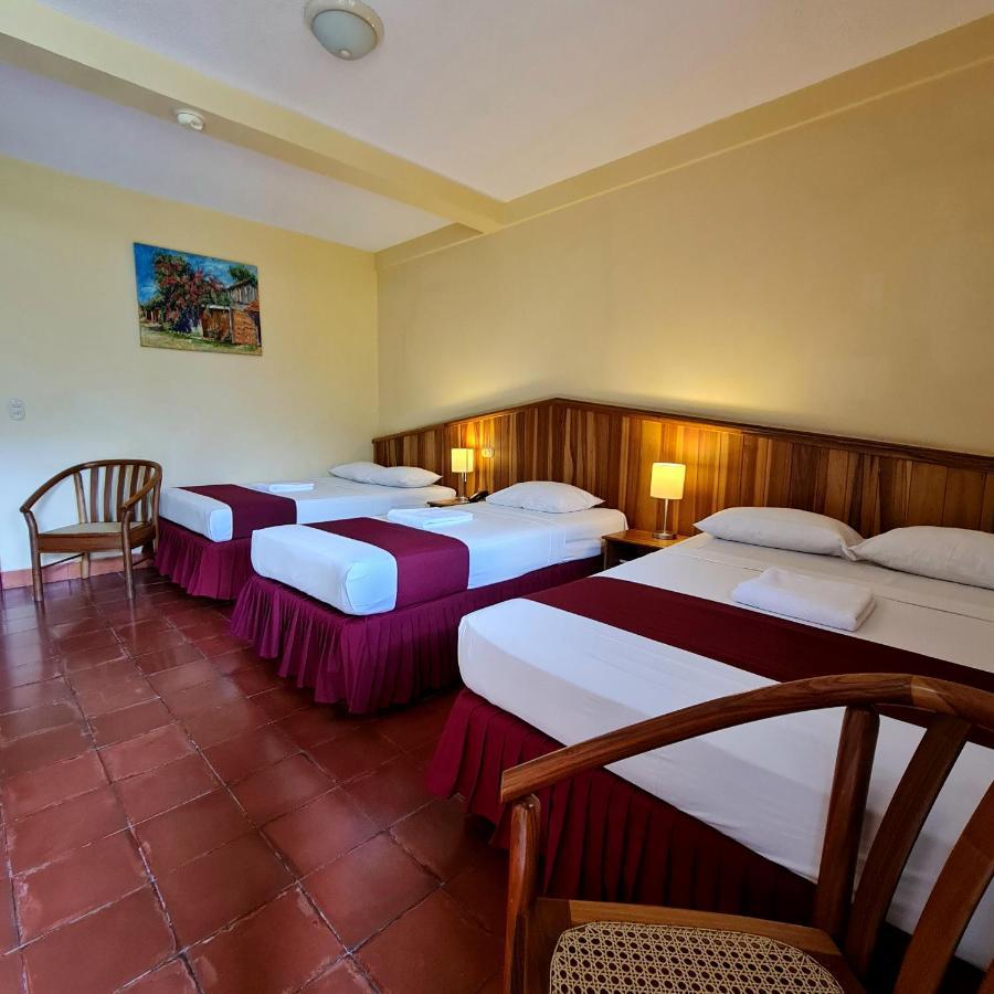 Hotel Austria Леон Екстер'єр фото