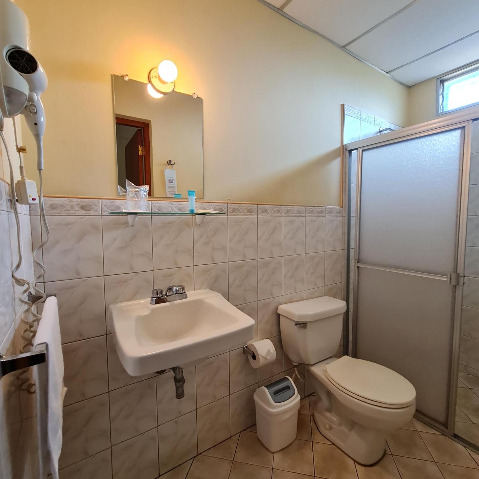 Hotel Austria Леон Екстер'єр фото